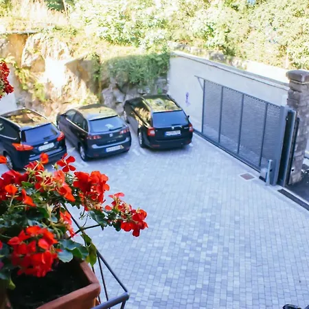 Valle Dei Mulini - *